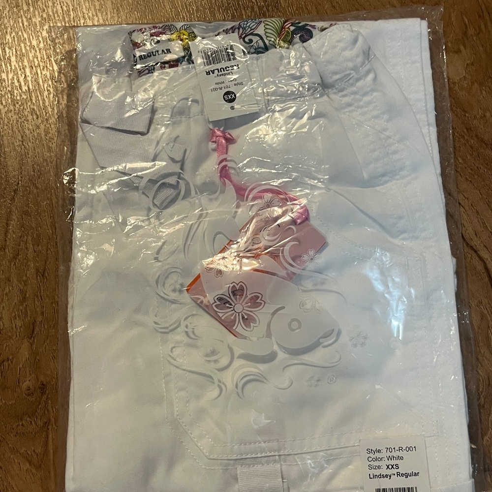 XXS Koi white scrub pant